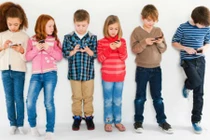 Cách trị con nghiện smartphone rùng rợn của phụ huynh