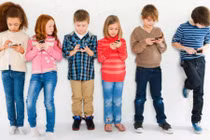 Cách trị con nghiện smartphone rùng rợn của phụ huynh