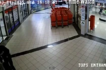 Video trộm gài mìn nổ tung cây ATM để lấy tiền