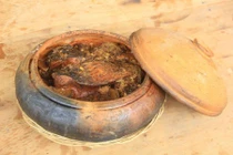 1 triệu đồng một ngày công kho cá ở làng Vũ Đại