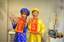 Clip chúc Tết siêu hài của vợ chồng Trấn Thành - Hari Won