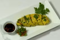 Món ăn tuyệt vời từ trứng, ngải cứu và óc lợn