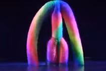 Rùng mình xem "người sâu" uốn éo đủ kiểu