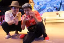 Hoài Linh méo mặt vì bị Cẩm Ly đập vỡ iPhone 6S Plus