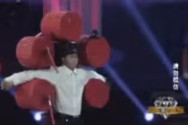 Màn phi rìu vào người không dành cho những ai yếu tim