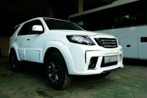 Toyota Fortuner độ bodykit hầm hố tại Việt Nam