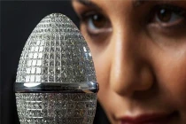 Trứng phục sinh lấp lánh đắt gấp 30 lần siêu xe