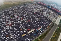 Những vụ tắc đường ám ảnh cả thế giới