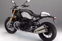 Soi kỹ mô tô 800 triệu đồng Cường Đô la vừa tậu