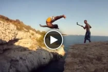 Khoảnh khắc phi thường đến khó tin của con người