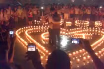 Những màn tỏ tình ầm ĩ nhất của giới trẻ Việt