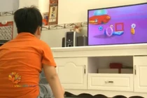 Cho trẻ xem tivi thế nào là đúng?