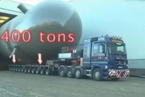 Choáng ngợp trước những chiếc container hàng trăm bánh