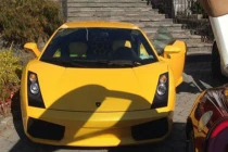 Soi dàn xế triệu đô của gia đình tỷ phú Chính Chu