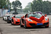 Đọ độ chơi siêu xe ngông cuồng của đại gia Trung Quốc