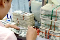 Đua nhau cắt giảm nhân sự, “lộ bộ mặt” ngân hàng?