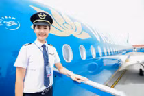 Nữ cơ trưởng xinh đẹp đầu tiên của Việt Nam