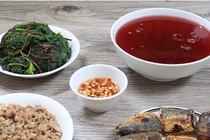 Cách nấu mâm cơm 50 ngàn vừa bổ dưỡng lại nhanh gọn