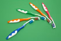 Bạn sẽ không vứt bàn chải răng cũ nào nữa nếu biết điều này