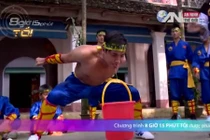 Dựng tóc gáy xem trai trẻ dùng lưỡi nâng vật nặng