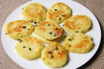 Cách làm bánh khoai tây chuẩn vị Việt ăn sáng tuyệt ngon