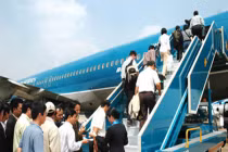 Vietnam Airlines lạnh lùng tăng giá vé?