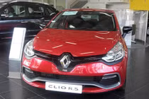 “Bé hạt tiêu” Renault Clio RS lặng lẽ về Việt Nam