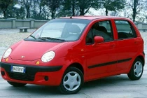 Những ô tô “ăn” ít xăng, giá dưới 300 triệu tại VN