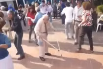 Những cụ ông phong độ, sành điệu như trai trẻ