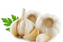 Đặt tép tỏi dưới gối ngủ, điều kỳ diệu xảy ra với cơ thể