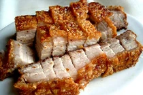 Bí quyết làm món thịt lợn quay giòn bì thơm nức mũi