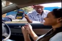 Chết cười với gã ăn xin sành điệu nhất quả đất