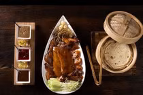 Cách người Nhật chế biến món vịt siêu đắt giá 42 triệu đồng