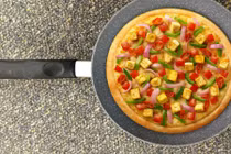 Cách làm pizza bằng chảo ngon như dùng lò nướng