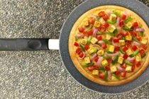 Cách làm pizza bằng chảo ngon như dùng lò nướng