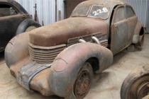 Bộ sưu tập xe khổng lồ được phát hiện sau 61 năm