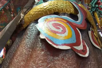 Cận cảnh đôi nến đốt gần 50 năm không hết 