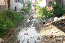 Nín thở qua “con đường hoang” giữa Thủ đô Hà Nội