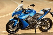 10 mô tô phân khối lớn đẹp nhất mới ra mắt