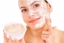 Trộn baking soda vào nước xoa lên mặt, kinh ngạc với kết quả