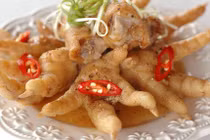 Bí quyết làm chân gà om ngũ vị hương ngon lạ