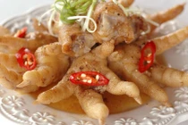 Bí quyết làm chân gà om ngũ vị hương ngon lạ