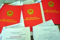 Lộ băng ghi âm vụ "bôi trơn" sổ đỏ tại Hà Nội