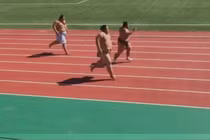 Cuộc thi chạy có một không hai của võ sĩ Sumo khổng lồ