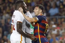 Những hành động đáng xấu hổ nhất của Messi trên sân cỏ