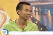 Gặp gỡ chàng trai Việt có... "đôi chân vàng"