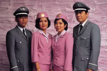 Tiếp viên hàng không mặc gì vào 50 năm trước?