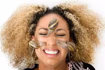 Những cách làm đẹp khủng khiếp nhìn mà “nổi da gà“