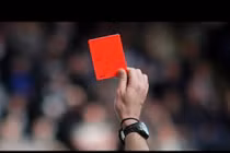 Lộ diện trọng tài có máu điên nhất lịch sử bóng đá