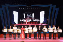 Hà Nội: Tuyên dương, khen thưởng 700 học sinh giỏi tiêu biểu